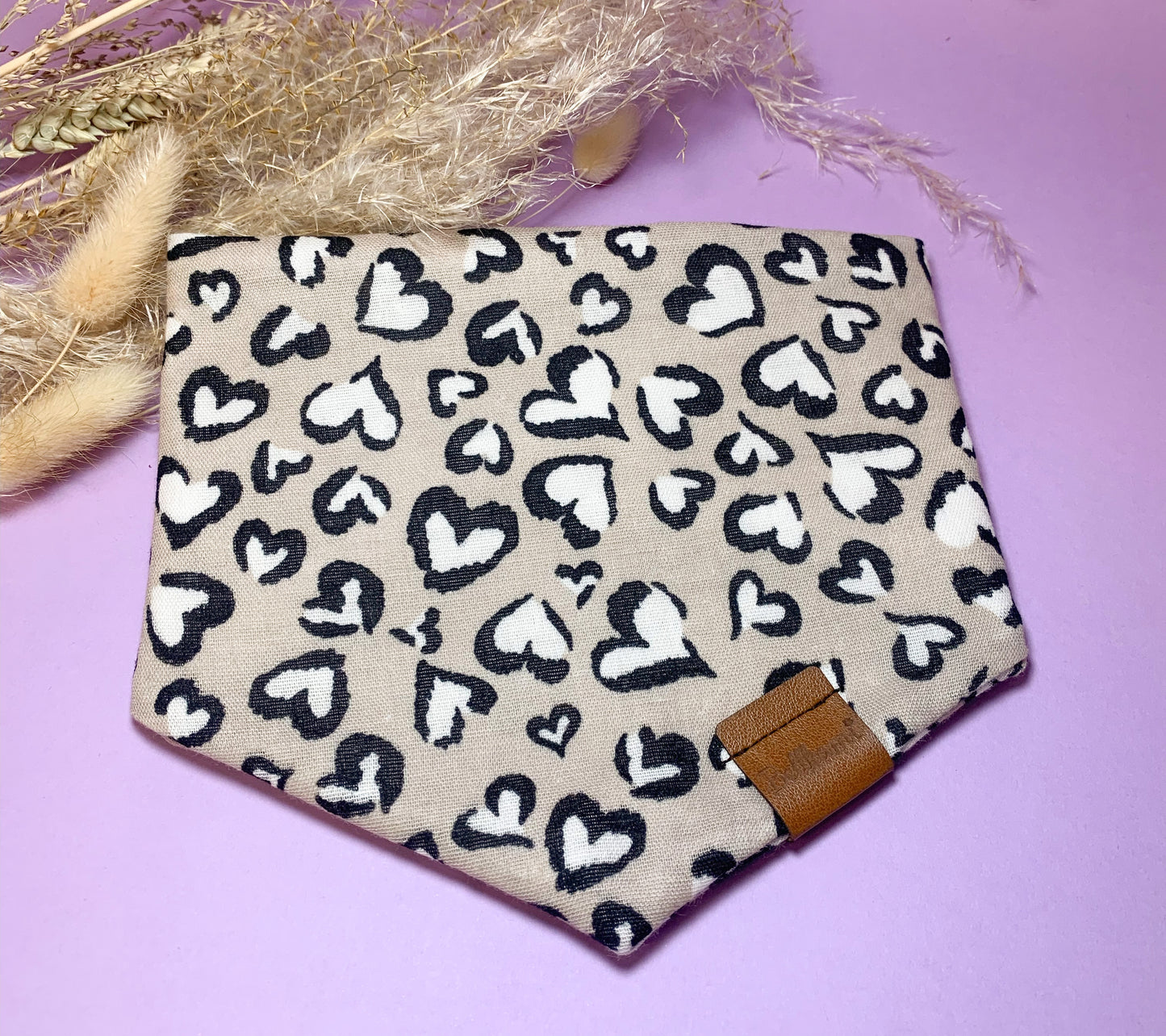 Bandana Leo Hearts Greige