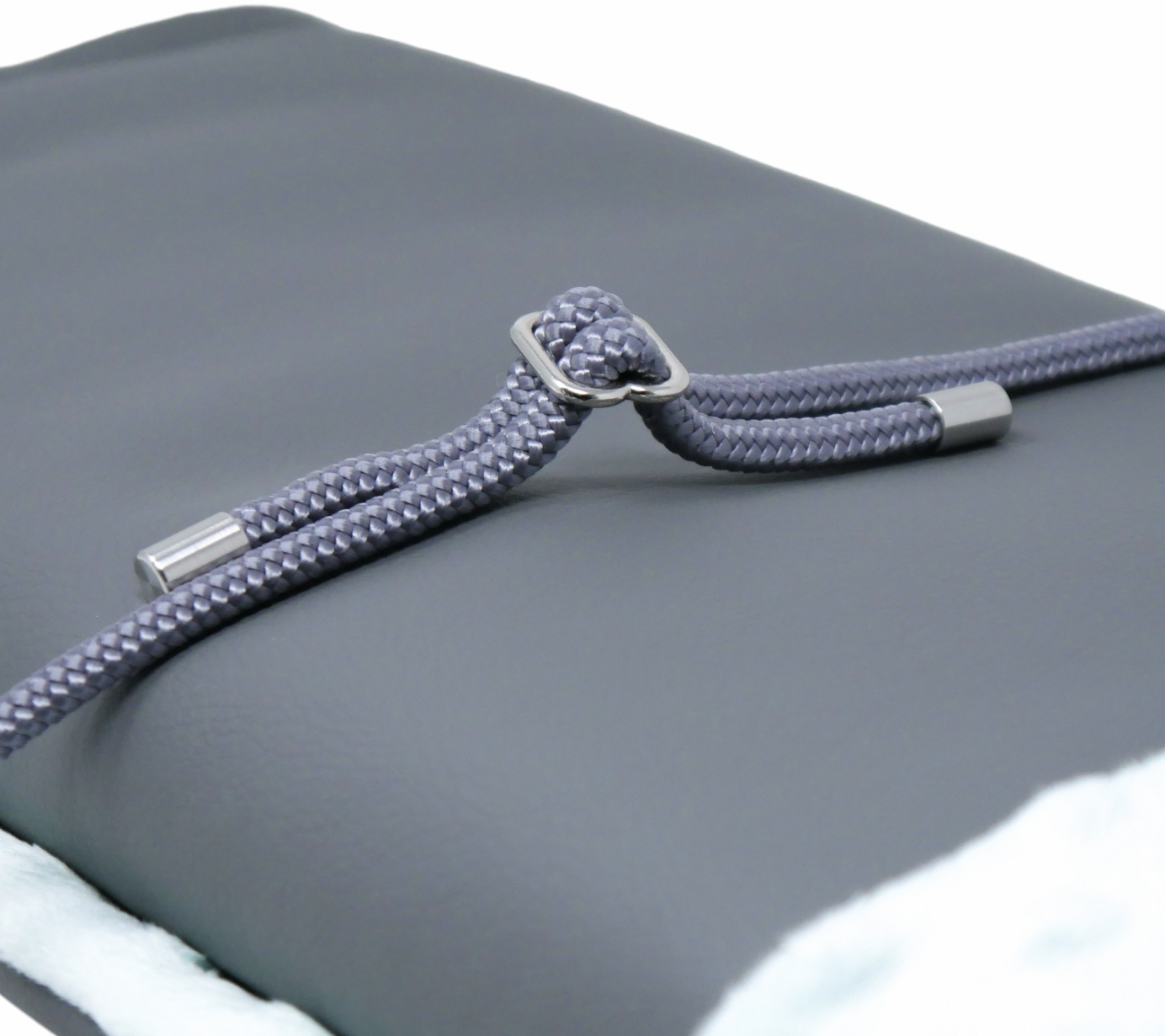 Bellkami Decke To Go 'Classy'